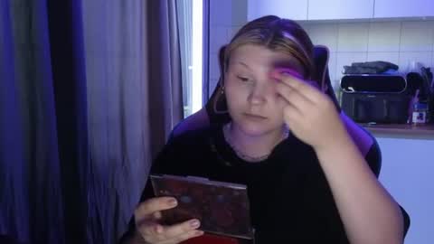 Snapshot of mura_muur chatting on June 2026 02:05:02 PM Milana online show from June 2026 02:05:02 PM