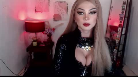 Snapshot of murphy_bitches chatting on November 2025 07:41:02 PM MURPHY online show from November 2025 07:41:02 PM