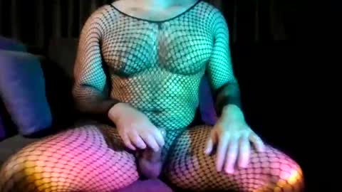 Snapshot of muscbttmbitch chatting on May 2026 06:38:02 PM muscbttmbitch online show from May 2026 06:38:02 PM