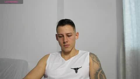 Snapshot of muscle_king_cum chatting on April 2026 02:32:01 PM muscle_king_cum online show from April 2026 02:32:01 PM