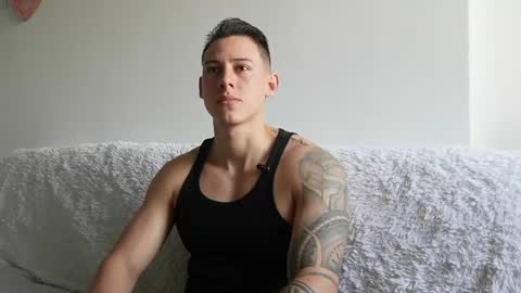 Snapshot of muscle_king_cum chatting on May 2026 02:49:02 PM muscle_king_cum online show from May 2026 02:49:02 PM