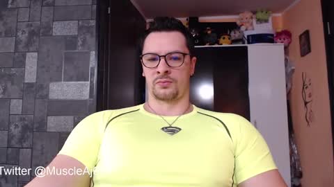 Snapshot of muscleaj69 chatting on February 2025 02:58:02 PM AJ online show from February 2025 02:58:02 PM