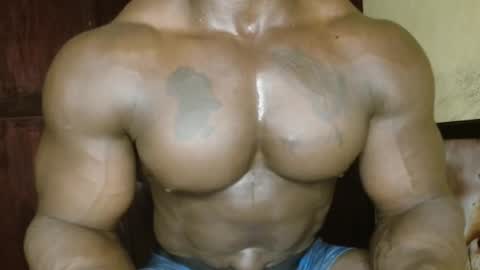 musclegod23 online show from February 2026 02:46:02 PM