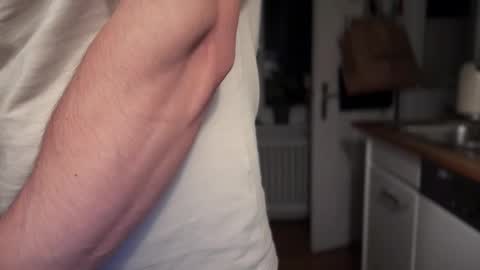 musclehair3 online show from December 2025 05:07:02 PM