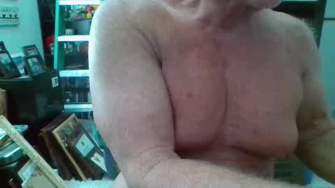 musclesandlittledick online show from April 2026 05:32:01 PM