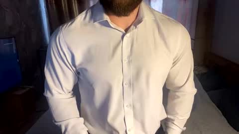 muscularjuggler online show from March 2026 02:35:01 AM