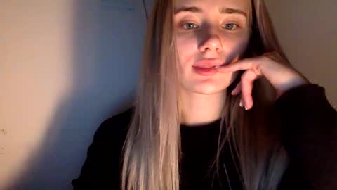 musescorner online show from March 2026 05:09:01 PM