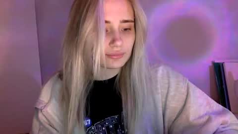 musescorner online show from April 2026 06:23:02 PM