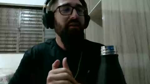 mustacheraider online show from September 2025 12:39:02 PM