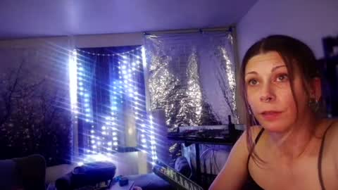 Snapshot of mvnt1s chatting on June 2026 12:16:02 AM ghost mantis online show from June 2026 12:16:02 AM