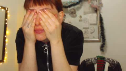     sara      i know you love me xoxox     online show from December 2024 07:47:02 AM