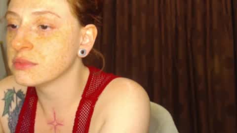     sara      i know you love me xoxox     online show from October 2025 06:11:02 AM