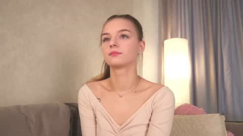 Polly online show from June 2026 01:12:02 PM