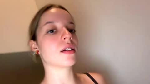 Snapshot of my_mia_ chatting on May 2026 12:54:02 PM MIA I will be here Monday Wednesday Thursday Saturday online show from May 2026 12:54:02 PM