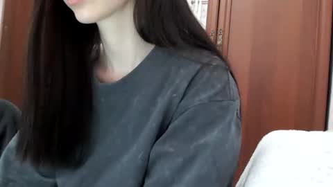 JIN online show from February 2025 10:47:02 AM