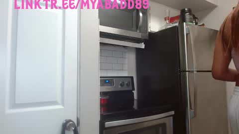 BaddMFUCKER online show from January 2025 07:00:01 AM