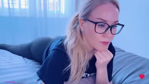 Mya-be Yours P online show from October 2025 03:53:01 PM