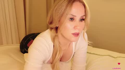 Mya-be Yours P online show from November 2025 09:28:01 PM