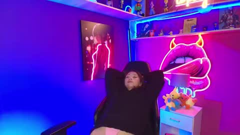 Milly Cute online show from March 2026 06:29:01 AM