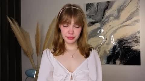 Mira  online show from February 2026 04:11:01 AM