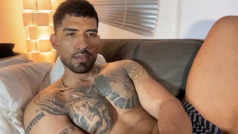 Snapshot of myke_esthetic chatting on June 2026 05:12:01 AM Myke esthetic online show from June 2026 05:12:01 AM