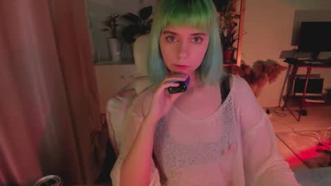 MylaFlores online show from December 2025 05:36:02 AM