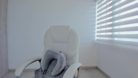 Snapshot of mylerosex chatting on January 2025 09:06:01 PM Myle online show from January 2025 09:06:01 PM