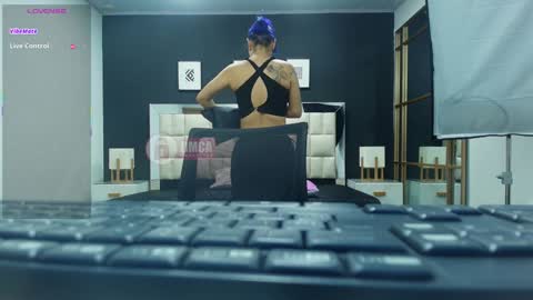 camila online show from November 2025 12:27:02 PM