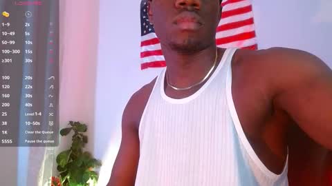 Mylo Wallace  online show from November 2025 01:11:01 AM