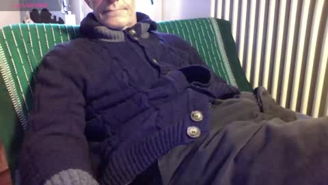 Bi sexy guy lovense hush is on private is open or password show tip if you like. online show from December 2025 08:19:01 AM