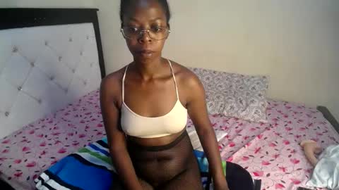 Snapshot of mynameiswet chatting on May 2026 05:14:02 AM mynameiswet online show from May 2026 05:14:02 AM