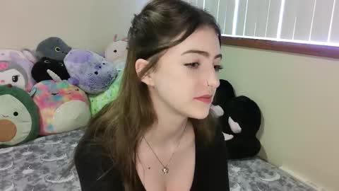 myrawood online show from March 2026 12:25:02 AM