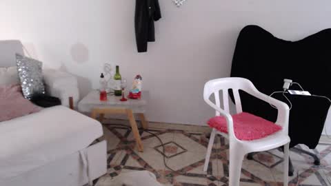 Myrna Sessions online show from January 2025 12:10:01 PM