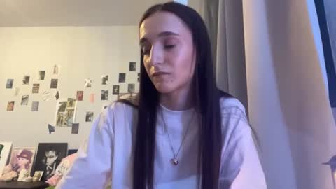 Amelia online show from July 2026 09:11:01 PM