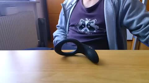 Snapshot of mysecr3tsins chatting on December 2024 01:06:01 PM Ben online show from December 2024 01:06:01 PM