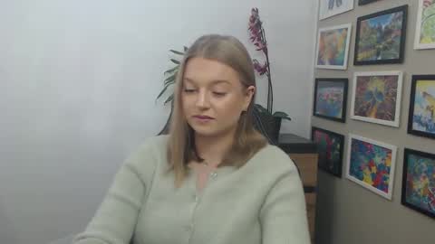 Erica online show from November 2025 08:12:01 AM