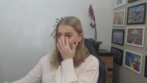 Erica online show from December 2025 07:57:02 AM