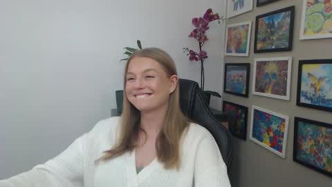 Erica online show from April 2026 01:25:02 PM