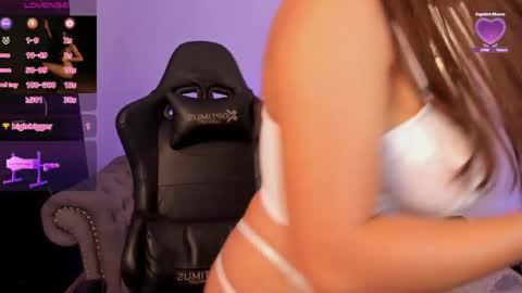 Snapshot of mystic_busty chatting on June 2026 11:53:02 PM Amatista online show from June 2026 11:53:02 PM