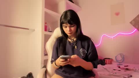 Snapshot of mysticamber1 chatting on October 2025 10:43:02 PM mysticamber1 online show from October 2025 10:43:02 PM