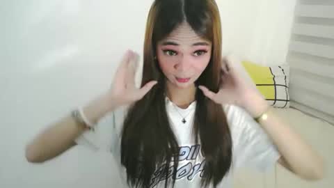 Snapshot of mysticofcum22 chatting on May 2026 10:00:01 AM Krestine online show from May 2026 10:00:01 AM