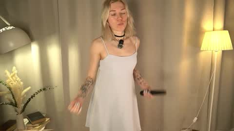 Snapshot of myviolet_rush chatting on March 2026 07:39:01 PM Olivia or just olive online show from March 2026 07:39:01 PM
