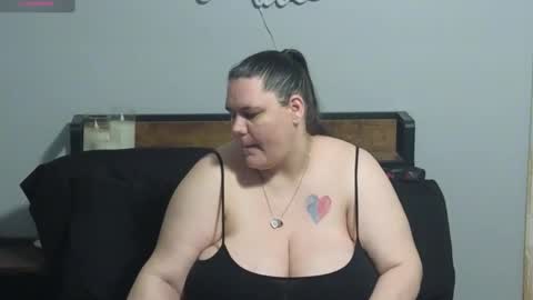 Snapshot of mzjuicybootay2169 chatting on May 2026 10:31:01 AM Mzjuicybootay online show from May 2026 10:31:01 AM