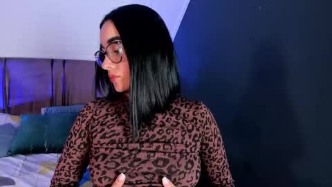 Snapshot of naaia_ chatting on June 2026 05:59:01 PM naaia_ online show from June 2026 05:59:01 PM