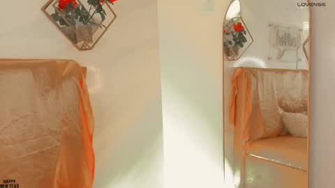 naamah_b online show from January 2026 02:19:01 PM