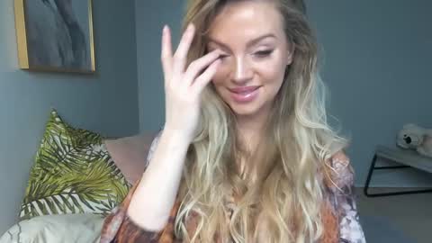 Snapshot of nadyasoft chatting on January 2025 09:11:01 AM Nadyasoft online show from January 2025 09:11:01 AM