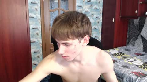 nagibator69_ online show from April 2026 01:20:01 PM