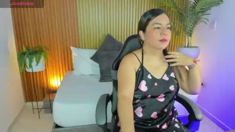 Snapshot of nahia_13 chatting on June 2026 12:09:02 PM N A H I A online show from June 2026 12:09:02 PM
