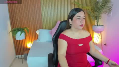Snapshot of nahia_13 chatting on July 2026 12:14:01 PM N A H I A online show from July 2026 12:14:01 PM