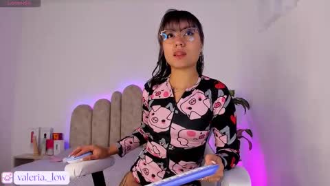 Snapshot of nahia_low chatting on September 2025 06:04:02 AM  Valeria  online show from September 2025 06:04:02 AM